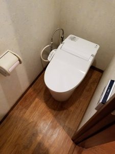 20161019-toilet_replace_after
